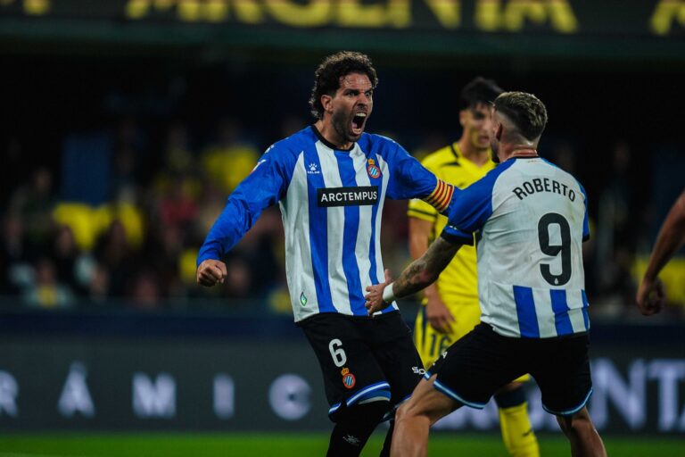 Diez goles y un precedente: Cabrera sigue los pasos de Pochettino